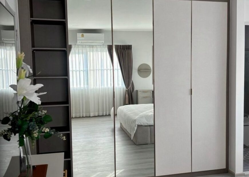 ให้เช่าบ้านเดี่ยว ชัยพฤกษ์ บางนา กม.15 95,000 บาท/เดือน (เฟอร์นิเจอร์ครบ) **พร้อมอยู่ **