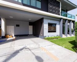 For rent Luxury house Settasiri Pattanakan