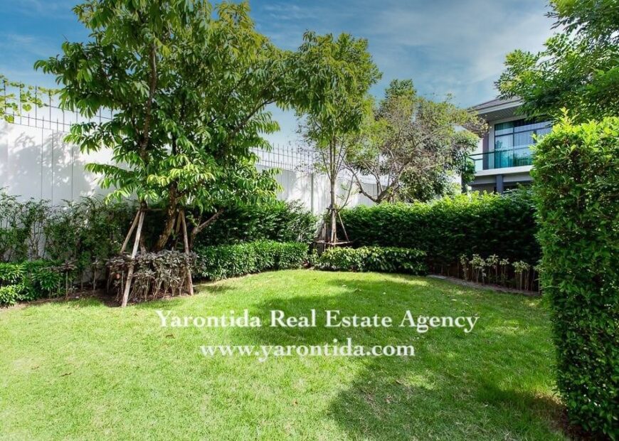 For rent Luxury house Settasiri Pattanakan