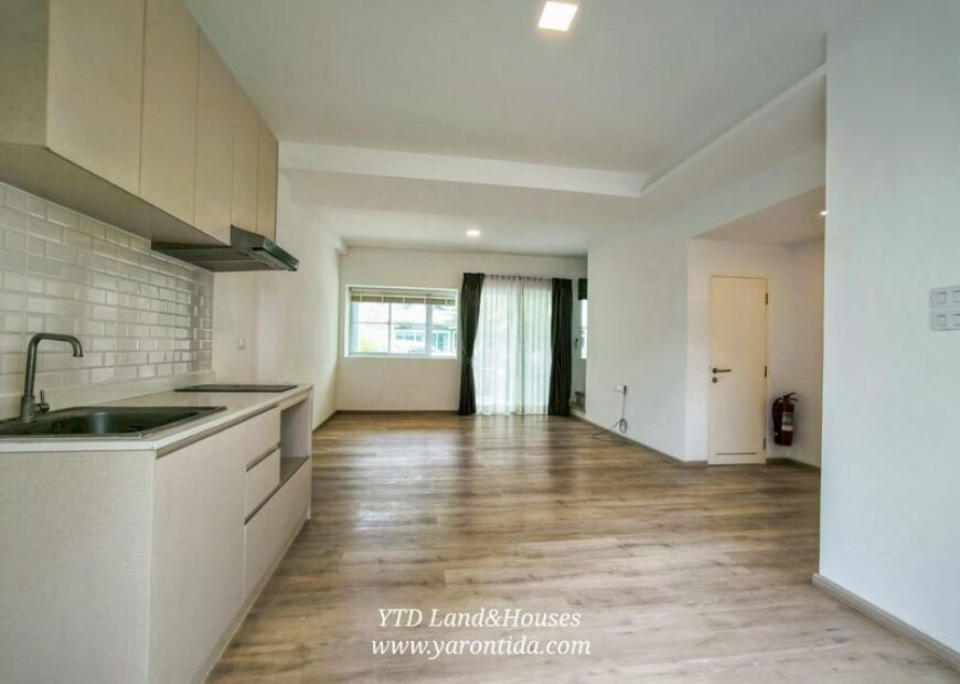 ขาย/ให้เช่า ทาวน์โฮม 2 ชั้น ใกล้เมกา บางนา ทำเลดีที่สุดในย่านนี้ โครงการ Indy 2 บางนา-รามคำแหง 2 บ้านแปลงมุม