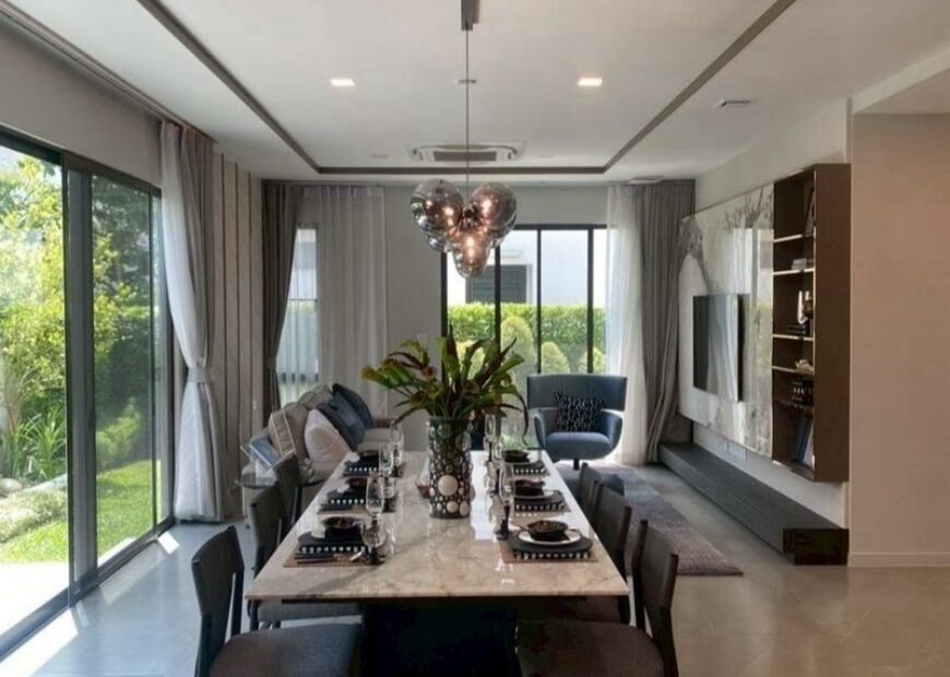 ให้เช่าบ้าน มัณฑนา บางนา กม.15 ใกล้สวน บ้านทิศใต้  (เฟอร์นิเจอร์ครบชุด)