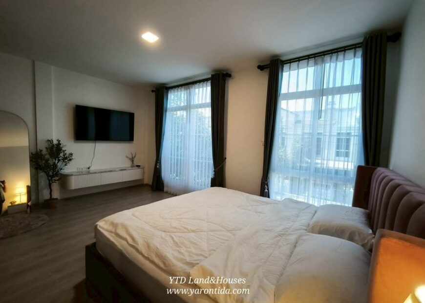 ให้เช่า ทาวน์โฮม 2 ชั้น ใกล้เมกา บางนา ทำเลดีที่สุดในย่านนี้ โครงการ Indy 2 บางนา-รามคำแหง 2