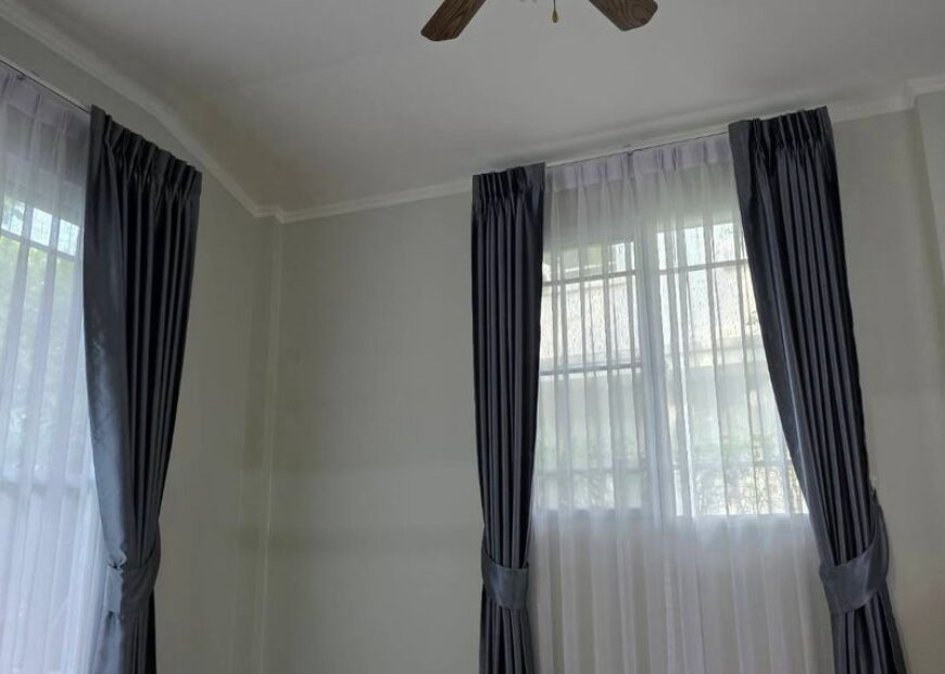 House for rent at Mantana 3 Onnut-Wongwhaen Newly renovated. (Fully furnisheded)