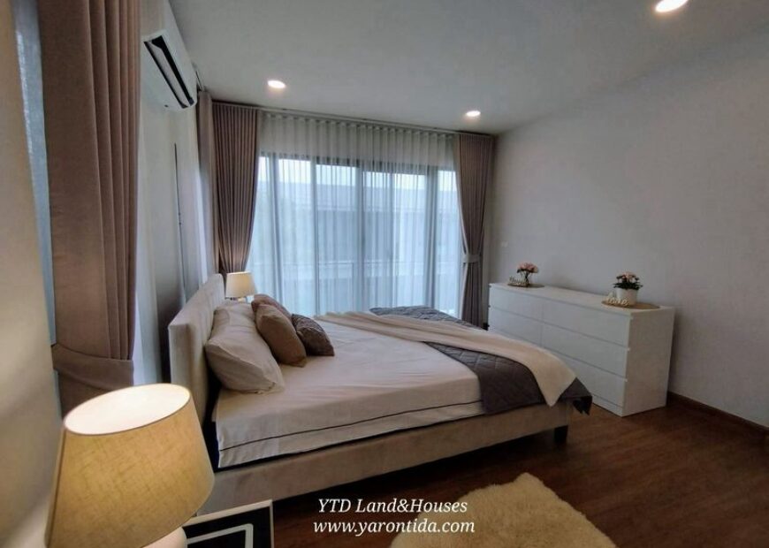 ให้เช่าบ้านเดี่ยว โครงการ Centro บางนา L Size ติดเมกะ-บางนา  (เฟอร์นิเจอร์ครบ)