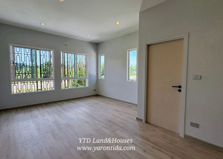 ขายบ้าน ในสนามกอล์ฟ บูรพากอล์ฟแอนด์รีสอร์ท ศรีราชา ชลบุรี BURA VISTA