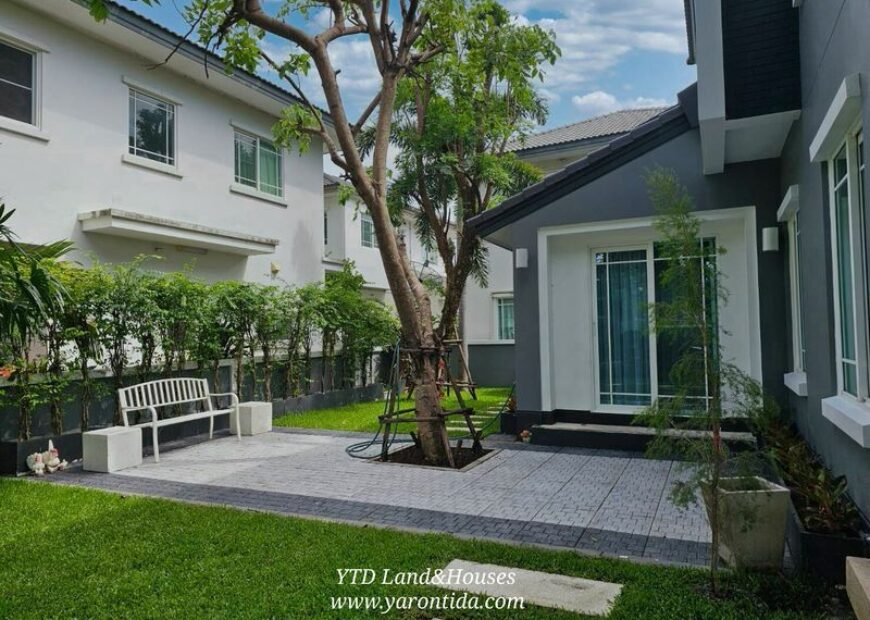 House for rent at Mantana 3 Onnut-Wongwhaen Newly renovated. (Fully furnisheded)