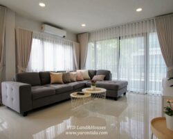 ให้เช่าบ้านเดี่ยว โครงการ Centro บางนา L Size ติดเมกะ-บางนา  (เฟอร์นิเจอร์ครบ)