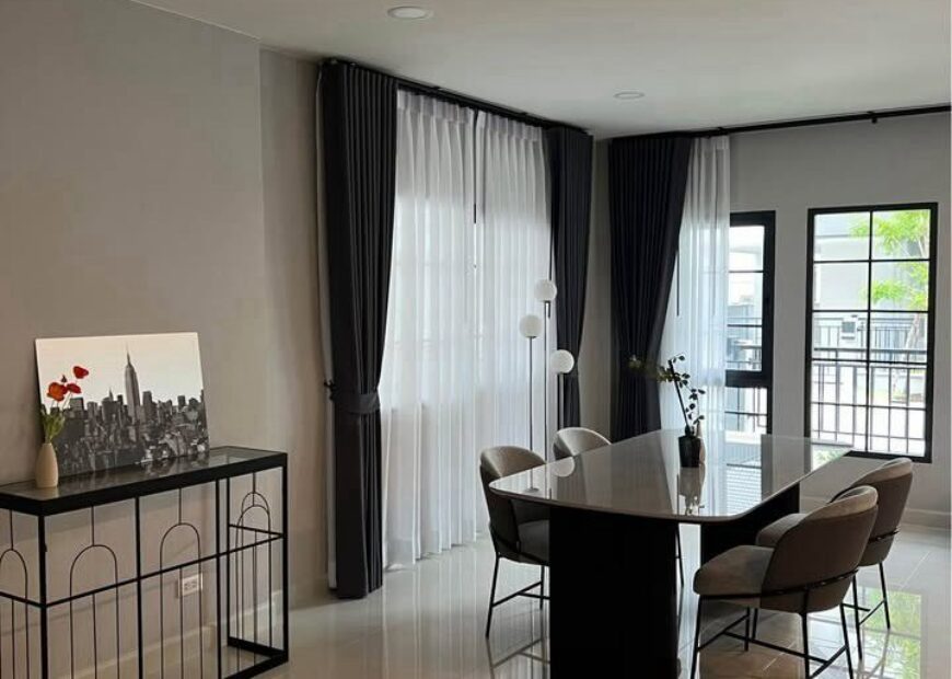 ให้เช่าบ้านเดี่ยว โครงการ Centro บางนา บ้านเดี่ยวดีไซน์ใหม่ติดเมกะ-บางนา  (เฟอร์นิเจอร์ครบ)