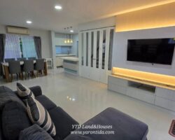 House for rent at Mantana 3 Onnut-Wongwhaen Newly renovated. (Fully furnisheded)