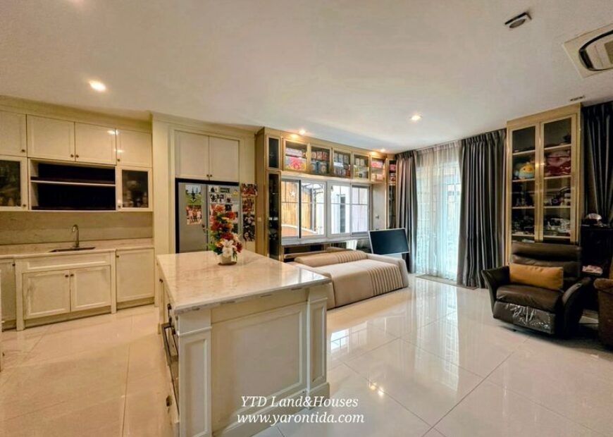 ขายด่วน บ้านหรู นันท์วัน บางนา กม7 ต่อเติม ตกแต่ง ขยายพื้นที่ใช้สอยเยอะมากๆ มีห้องพักผ่อนหลายมุม