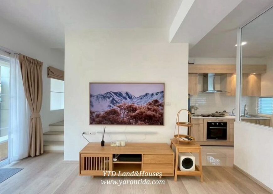 ขาย / ให้เช่า ทาวน์โฮม 2 ชั้น ใกล้เมกา บางนา ทำเลดีที่สุดในย่านนี้ โครงการ Indy บางนา-รามคำแหง 2