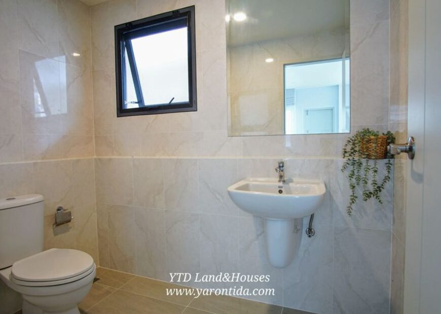 ให้เช่าบ้านเดี่ยว โครงการ Centro บางนา L Size ติดเมกะ-บางนา  (เฟอร์นิเจอร์ครบ)