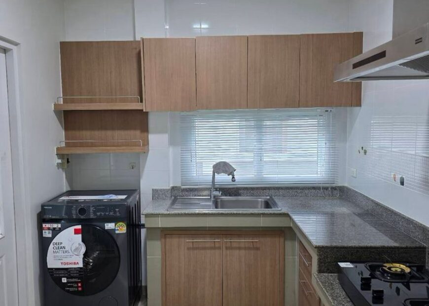 House for rent at Mantana 3 Onnut-Wongwhaen Newly renovated. (Fully furnisheded)