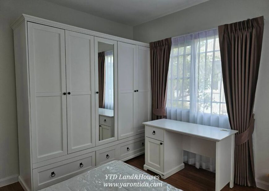 House for rent at Mantana 3 Onnut-Wongwhaen Newly renovated. (Fully furnisheded)
