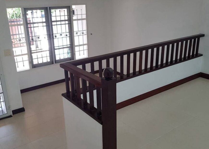 ขาย ทาวน์โฮม 3.5 ชั้น (ตกแต่งใหม่) ภายในซอยบางมดแลนด์ หมู่บ้านยิ่งรวยนิเวศน์ ถนนประชาชื่น (ถนนเลียบคลองประปา)