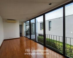 House for rent with a private pool, Quad 38 Private Resident – Great location