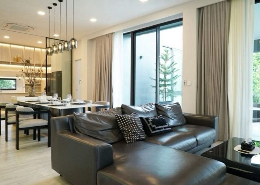 ขาย/ให้เช่า บ้านหรู วีเว่ กรุงเทพกรีฑา VIVE Krungthep Kreetha แปลงหัวมุม, บ้านเดี่ยว 3 ชั้น พร้อมลิฟต์ส่วนตัว