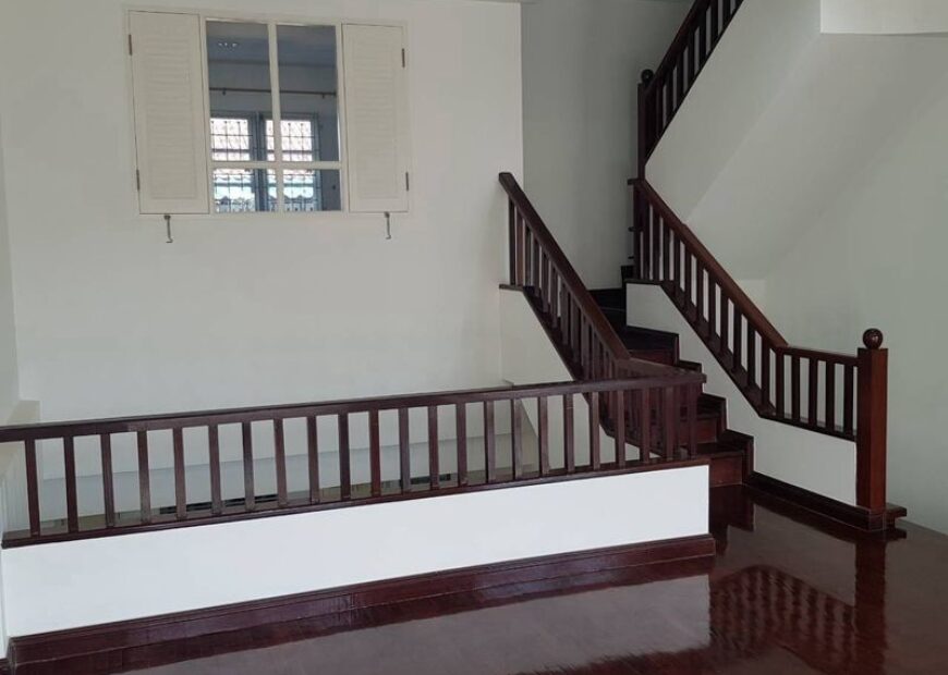 ขาย ทาวน์โฮม 3.5 ชั้น (ตกแต่งใหม่) ภายในซอยบางมดแลนด์ หมู่บ้านยิ่งรวยนิเวศน์ ถนนประชาชื่น (ถนนเลียบคลองประปา)