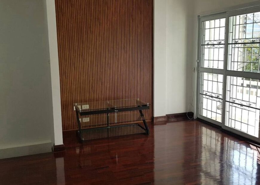 ขาย ทาวน์โฮม 3.5 ชั้น (ตกแต่งใหม่) ภายในซอยบางมดแลนด์ หมู่บ้านยิ่งรวยนิเวศน์ ถนนประชาชื่น (ถนนเลียบคลองประปา)