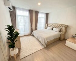 ให้เช่า ทาวน์โฮม 2 ชั้น ใกล้เมกา บางนา ทำเลดีที่สุดในย่านนี้ โครงการ Indy 2 บางนา-รามคำแหง 2