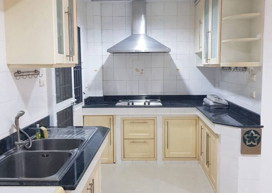 ขาย ทาวน์โฮม 3.5 ชั้น (ตกแต่งใหม่) ภายในซอยบางมดแลนด์ หมู่บ้านยิ่งรวยนิเวศน์ ถนนประชาชื่น (ถนนเลียบคลองประปา)