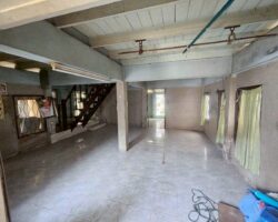 ขาย บ้านชั้นเดียว ย่านซอยชวาล1 ( ใกล้สี่แยก เทพารักษ์ )  สำหรับบุคคลที่ต้องการมองหาการลงทุน (หันหน้าทางทิศตะวันออก) ขนาดที่ดิน  ก x ย = 8 x 27.5 ม.  ราคาขาย 2.7 ลบ.