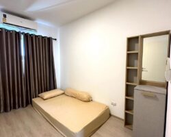 ขาย / ให้เช่า ทาวน์โฮม 2 ชั้น ใกล้เมกา บางนา เพียง  500 เมตร ทำเลดีที่สุดในย่านนี้ โครงการ Indy 4 บางนา กม.7 อยู่โซนด้านหน้าใกล้โรงเรียนนานาชาติคอนคอเดียน  มีกันสาดไฟฟ้าหน้าบ้าน  พร้อมเฟอร์นิเจอร์ครบครัน ทำเลดี เข้าออกได้ทั้งซอยราชวินิต และถนนเลียบทางด่วน