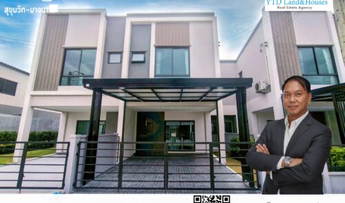 For rent: 2-story townhome in the Pleno Sukhumvit-Bangna 3 The front of the house is 6.65 meters wide, can park 2 cars, and also has a garden corner for planting trees. The location is near Mega Bangna and can travel via many routes, including Bangna-Trad and Buanakarin Road, Nam Daeng, Theparak. The front has a carport roof, the back has a roof extension and a kitchen is complete. Beautiful house, ready to move in.