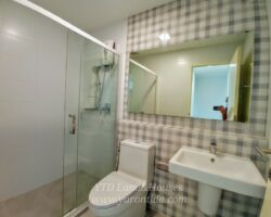 Townhome for rent near Mega Bangna , Greatest location in the area Indy 2 Bangna-Ramkhamhaeng 2 just a few steps away from the clubhouse.