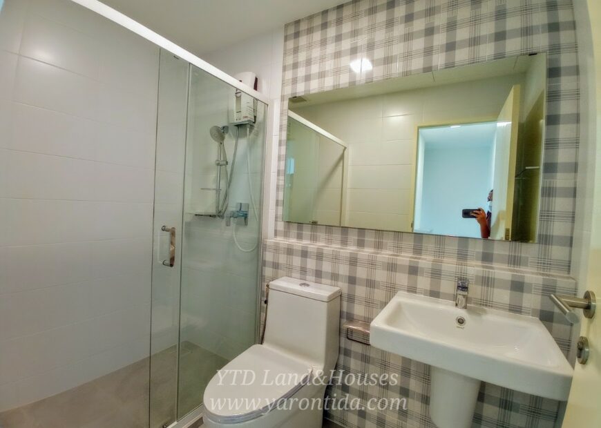 Townhome for rent near Mega Bangna , Greatest location in the area Indy 2 Bangna-Ramkhamhaeng 2 just a few steps away from the clubhouse.