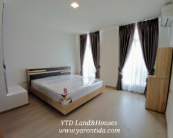 Townhome for rent near Mega Bangna , Greatest location in the area Indy 2 Bangna-Ramkhamhaeng 2 just a few steps away from the clubhouse.