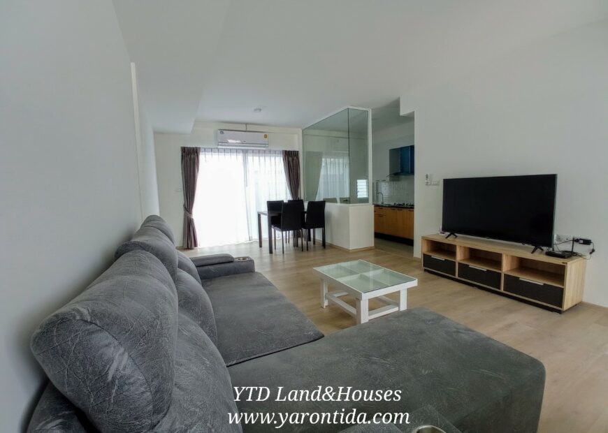 Townhome for rent near Mega Bangna , Greatest location in the area Indy 2 Bangna-Ramkhamhaeng 2 just a few steps away from the clubhouse.