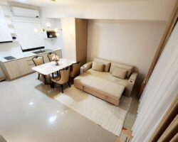 For rent: 2-story townhome in the Pleno Sukhumvit-Bangna 2, Good location, just 3 minutes from Mega Bangna. Fully furnished, with an awning in front of the house. Flooring and a roof for the awning at the back of the house. ready to move in.