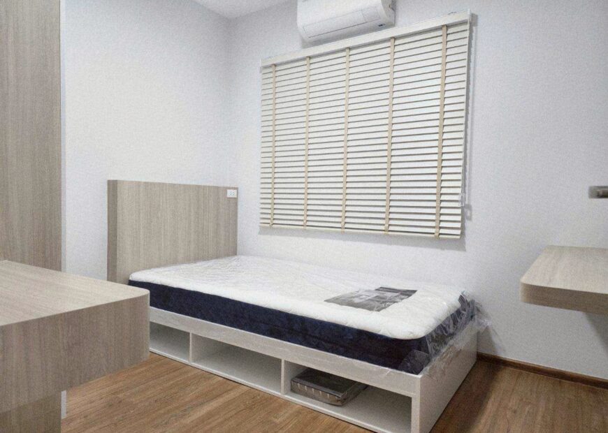 For rent: 2-story townhome in the Pleno Sukhumvit-Bangna 2, Good location, just 3 minutes from Mega Bangna. Fully furnished, with an awning in front of the house. Flooring and a roof for the awning at the back of the house. ready to move in.