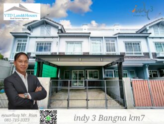 2-storey townhouse for rent , near Mega Bangna, best location in the area, Indy 3 Bangna, km.7 There is an awning at the front of the house, and the back of the house has been converted into a kitchen , ready to move in.